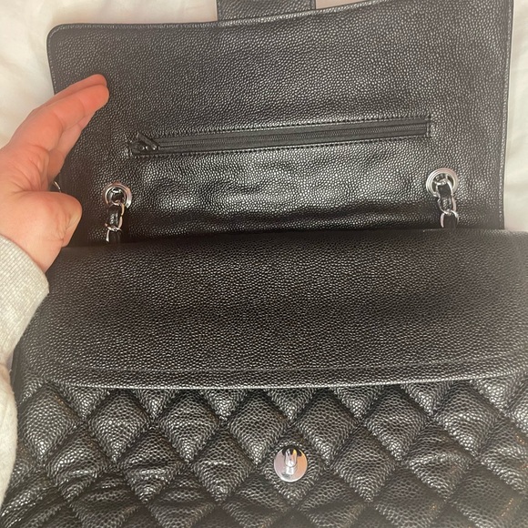 Quilted leather handbag - Picture 6 of 9